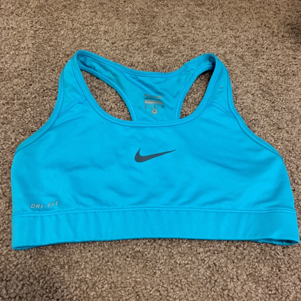 Nike Pro Sports Bra